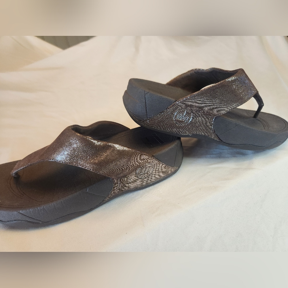 Fitflop LULU Bronze Shimmer Sandals Flip Flops Size 7